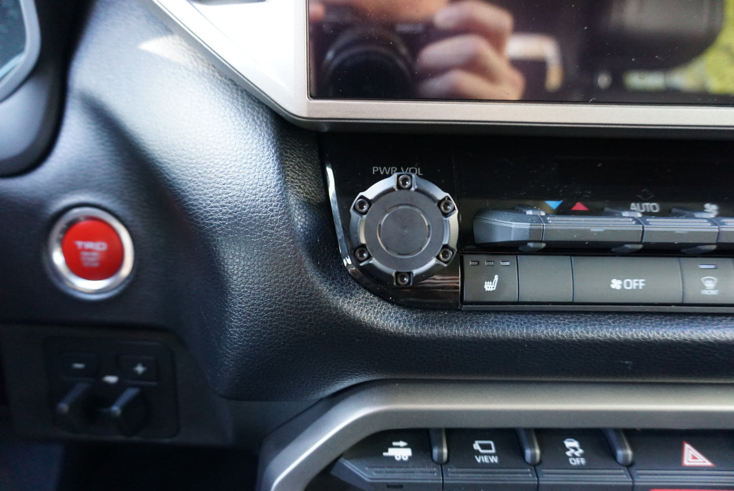 V1 Radio Knob (2022+ Tundra / 2024+ Tacoma / 2025+ 4Runner) - BLACK