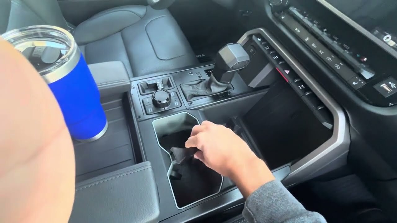 Oversize Cup Holder (2022+ Tundra) - SOLAR OCTANE