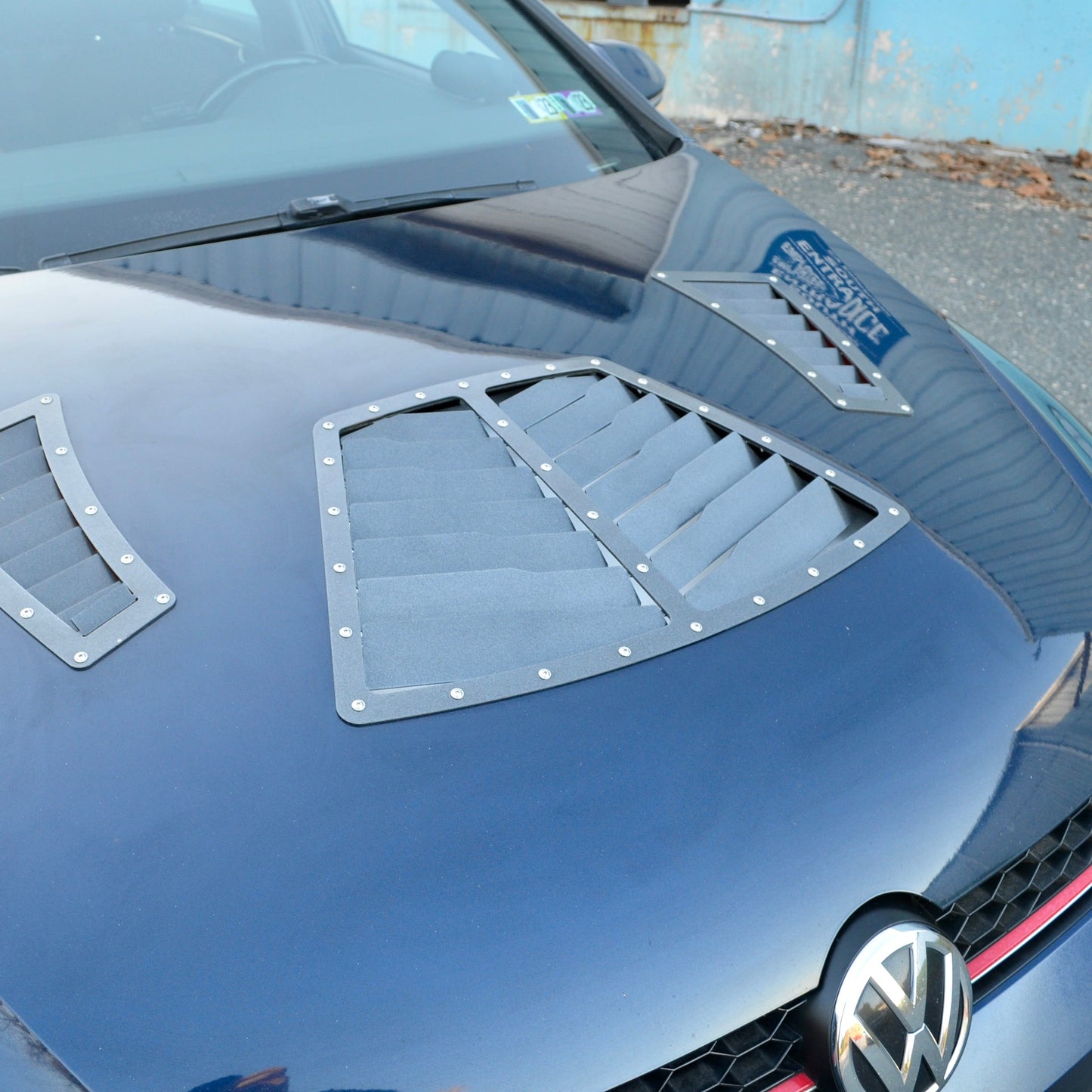 MK7 / 7.5 GTI & Golf R Center Hood Vent