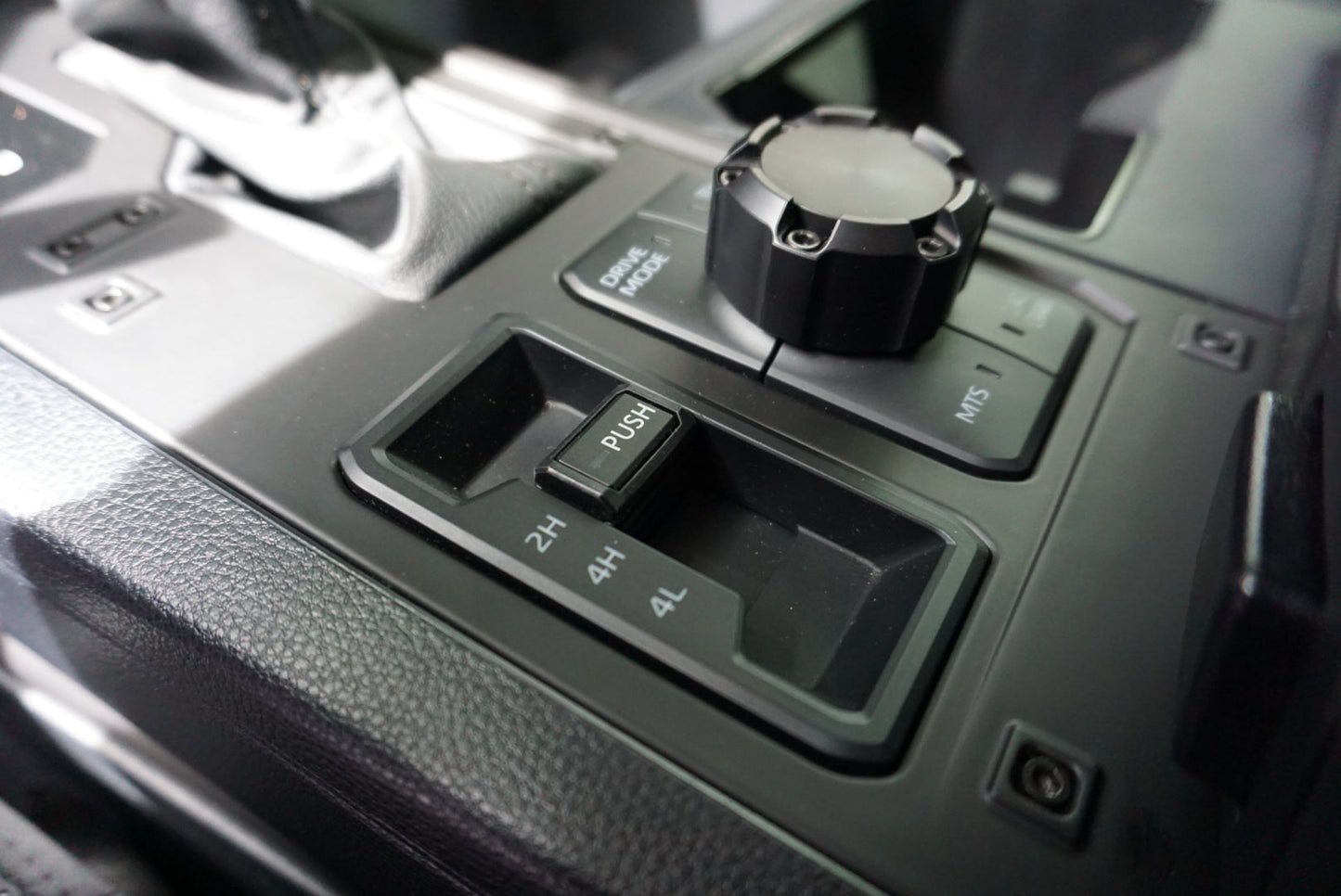 4x4 Button Trim (2022+ Tundra) - RED