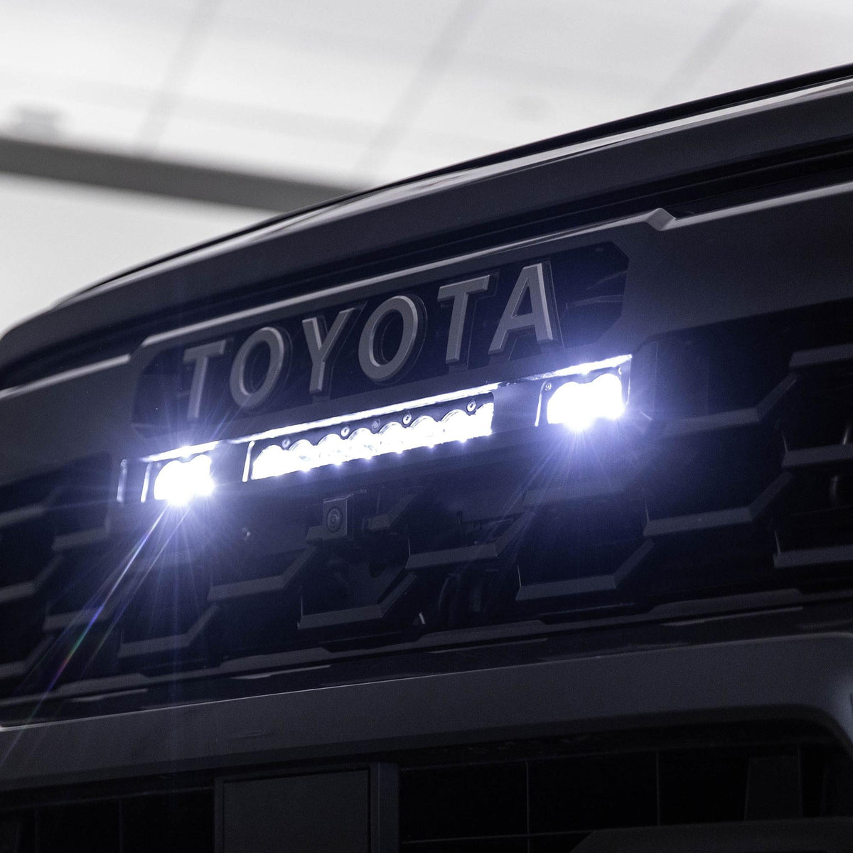 S8 10-inch/S2 Pro Grille Light Kit 2024-On Toyota Tacoma TRD Pro Clear