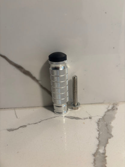 Footlock/Replacement (pegs set of 2)