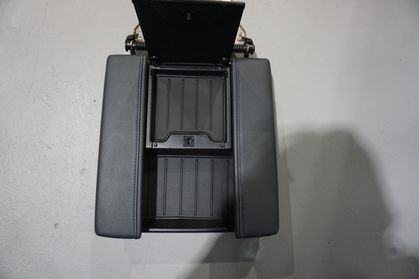 Center Console Tray Liner (2022+ Tundra Platinum) - 1PC BLACK