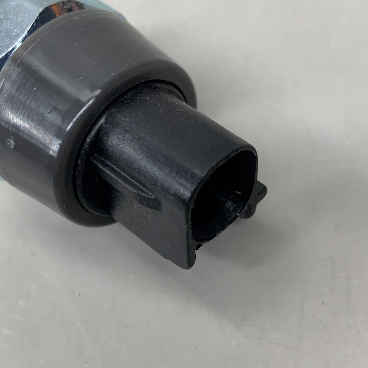 BECK ARNLEY Engine Oil Pressure Switch for Subaru Vehicles 201-1954