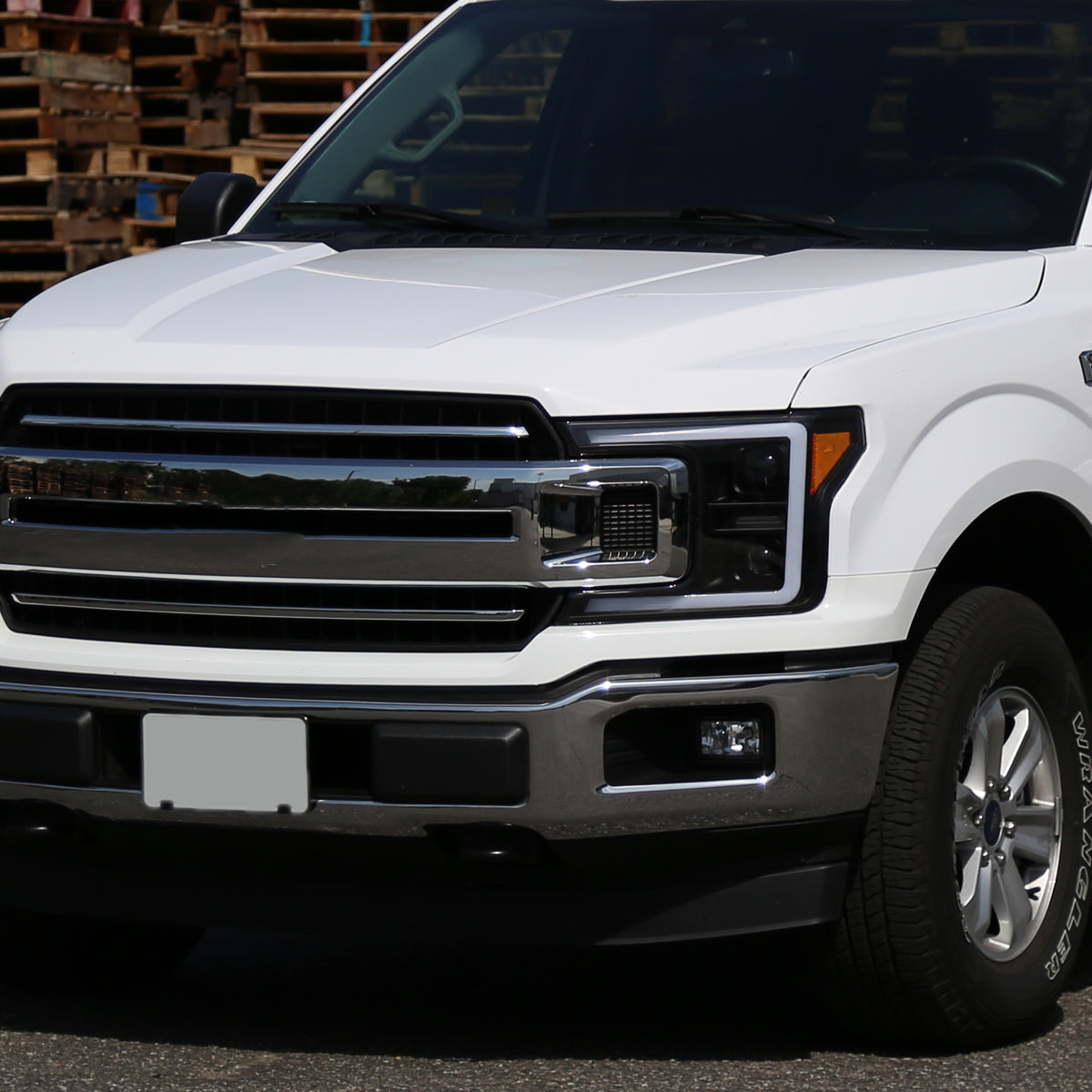 2018-2020 Ford F-150 Projector Headlights w/ Amber LED Sequential Turn Signal Lights (Matte Black Housing / Clear Lens)