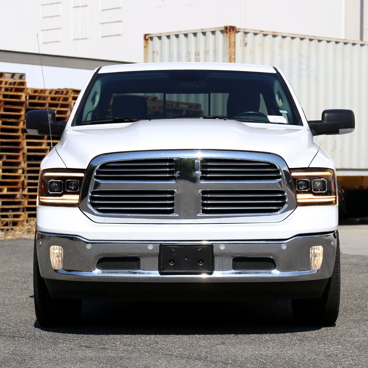 2009-2018 Dodge RAM 1500  / 2019-2021 RAM Classic / 2010-2018 RAM 2500 3500 Projector Headlights w/ Amber LED Sequential Turn Signal (Matte Black Housing/Clear Lens)
