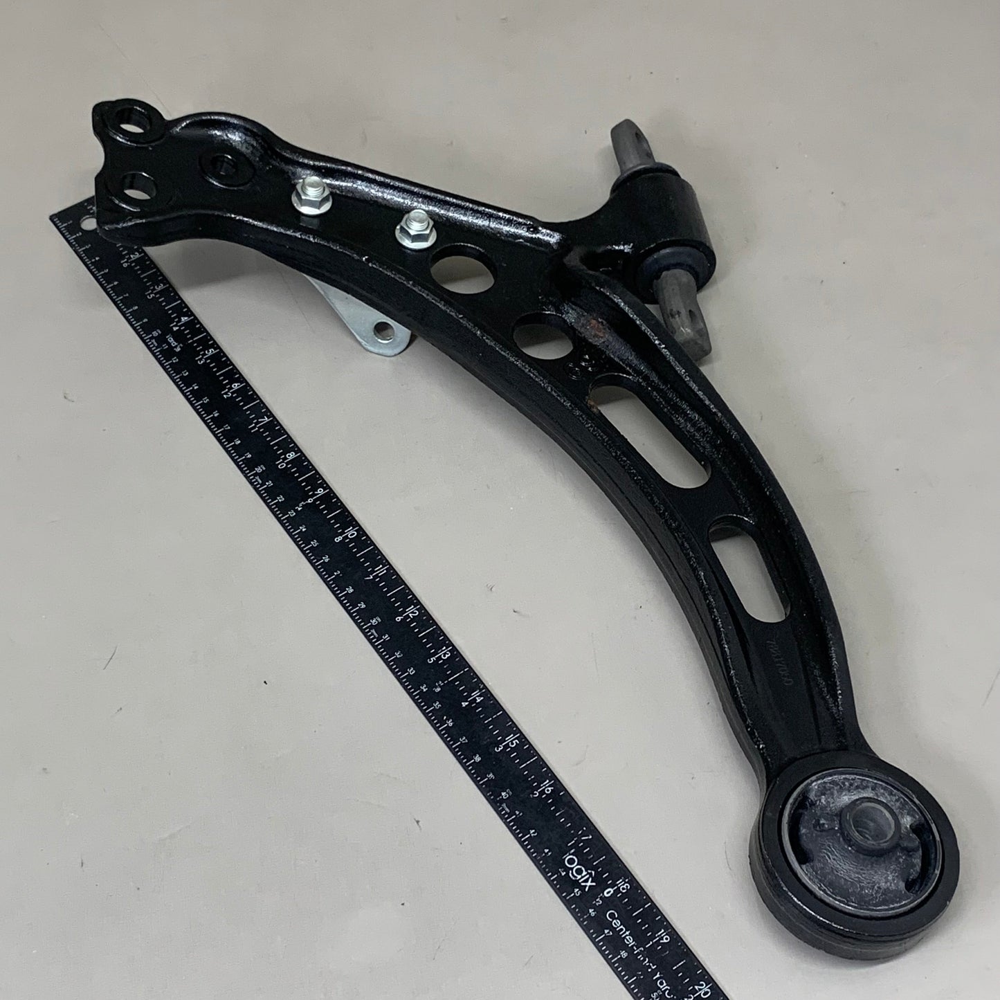 MOOG Front Lower Control Arm Passenger For Lexus & Toyota Models RK640192