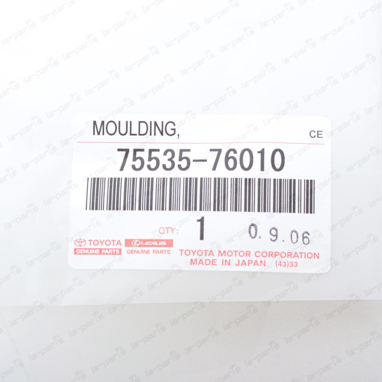 New Genuine Lexus 11-17 CT200h Front Outer Left & Right Windshield Moldings Set
