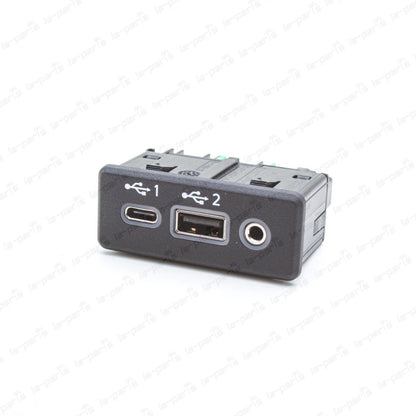 Genuine Nissan 18-20 Murano Infiniti Q50 Auxiliary Audio Jack USB 28023-6HL0A