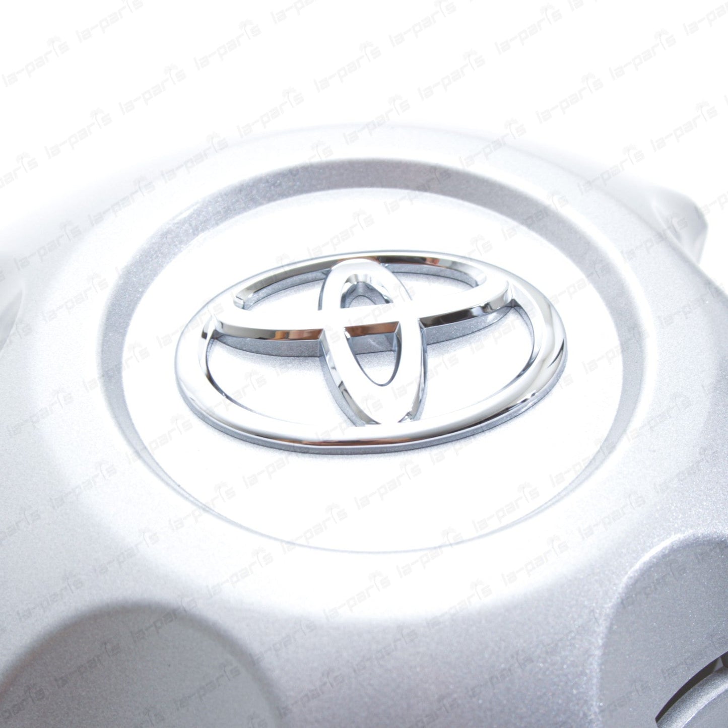 New Genuine OEM Toyota 08-16 Land Cruiser URJ200 Wheel Center Cap 4260B-60030