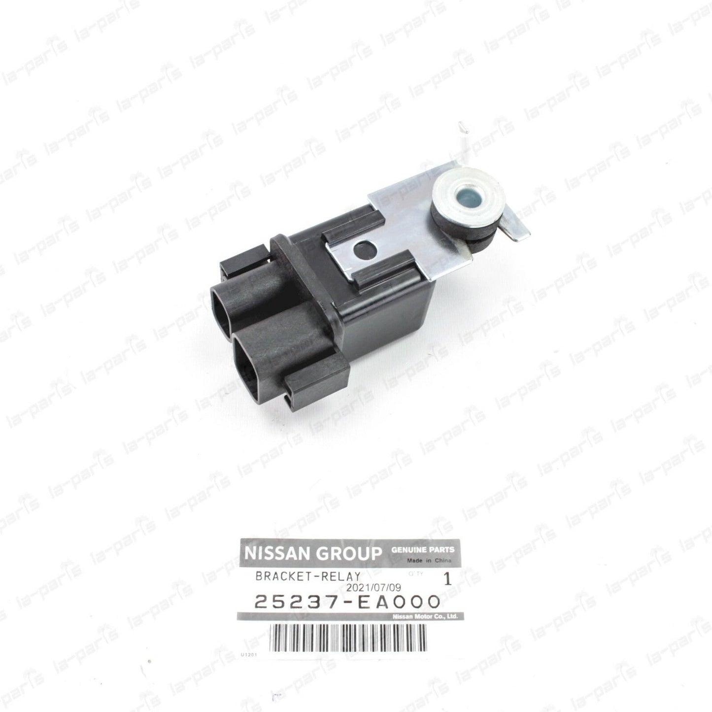 New Genuine Nissan 04-12 Armada Rear Suspension Air Ride Relay With Bracket