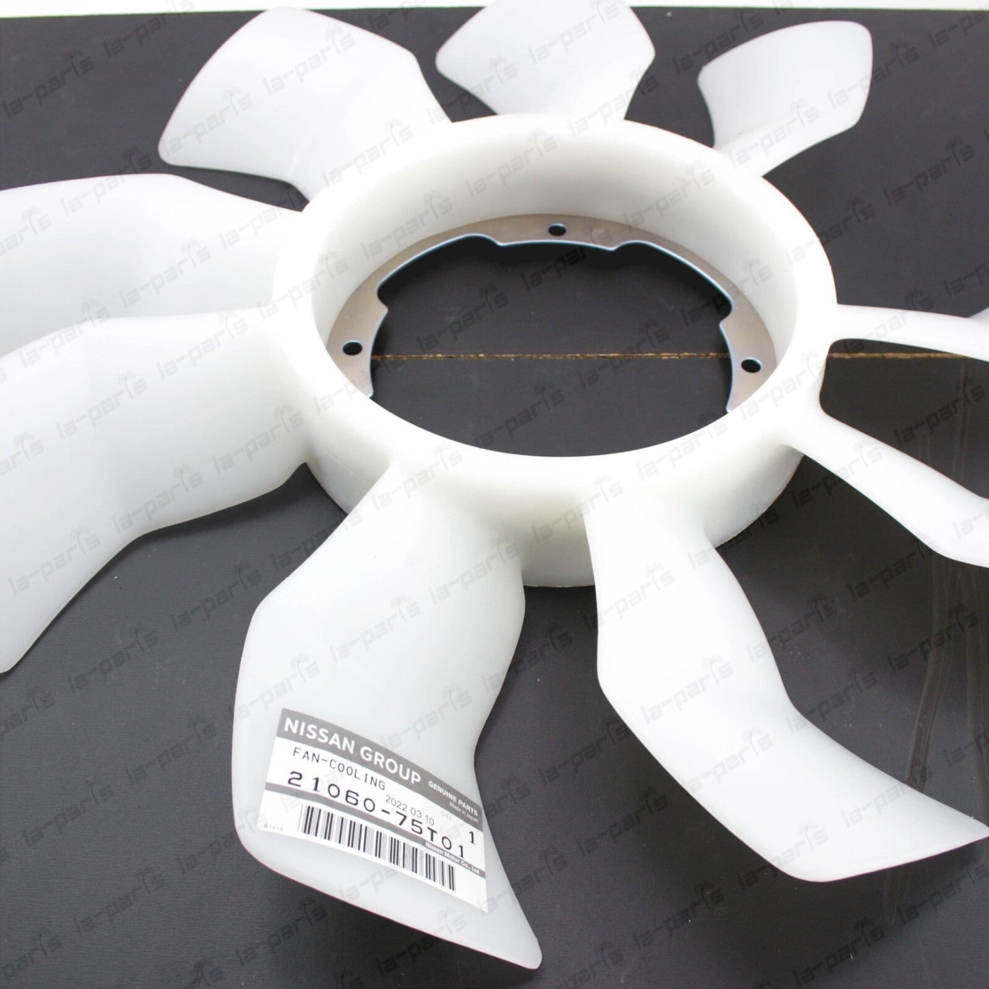 NEW GENUINE NISSAN SKYLINE R33 GTR RB26DETT ENGINE COOLING FAN BLADE 21060-75T01