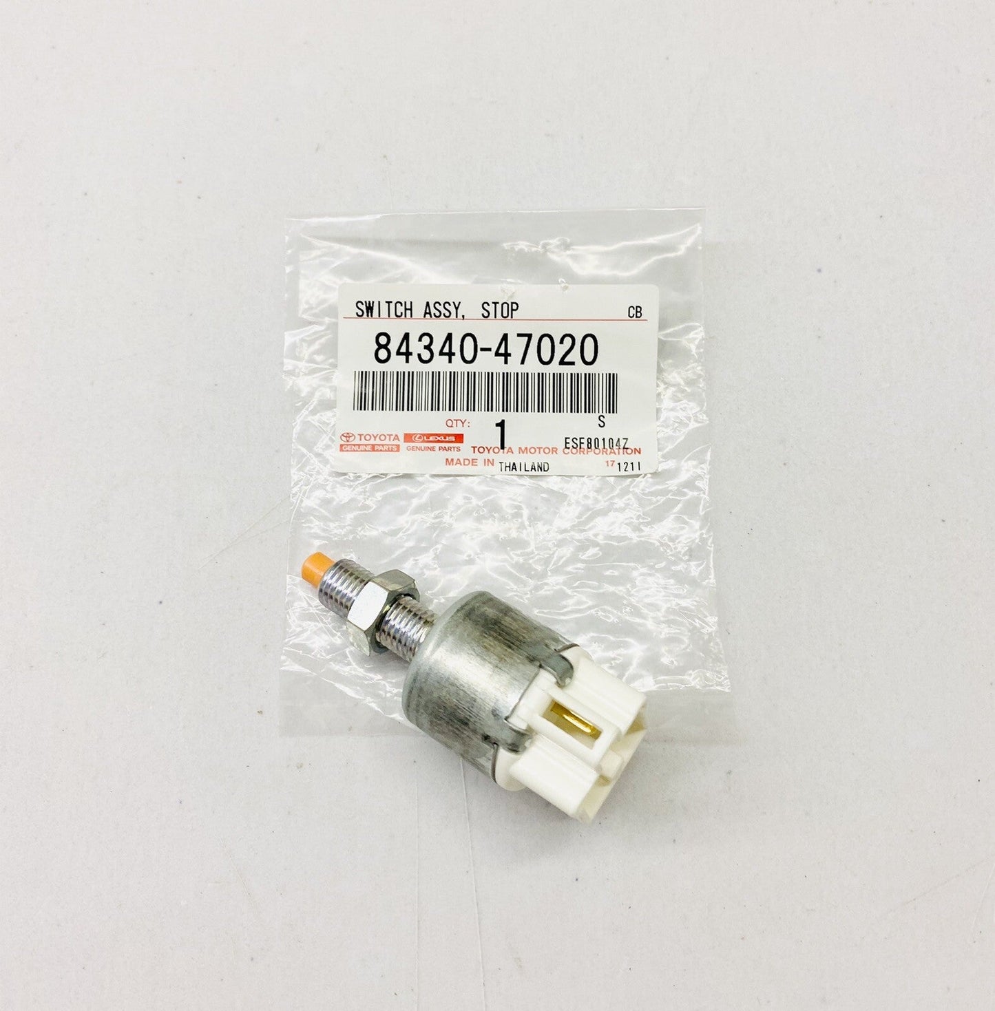 NEW GENUINE FOR LEXUS TOYOTA 04-09 BRAKE LIGHT SWITCH 84340-47020