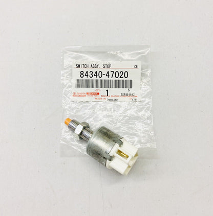 NEW GENUINE FOR LEXUS TOYOTA 04-09 BRAKE LIGHT SWITCH 84340-47020