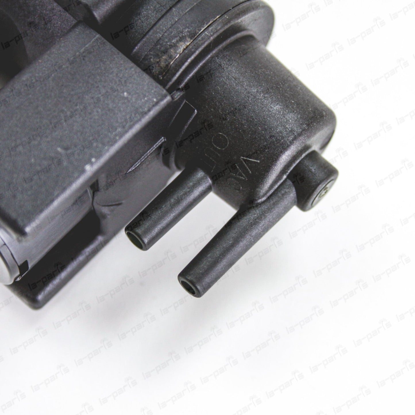 New Genuine Toyota Lexus 2.0 L Turbo Vacuum Regulating Valve Assy 25819-F0010