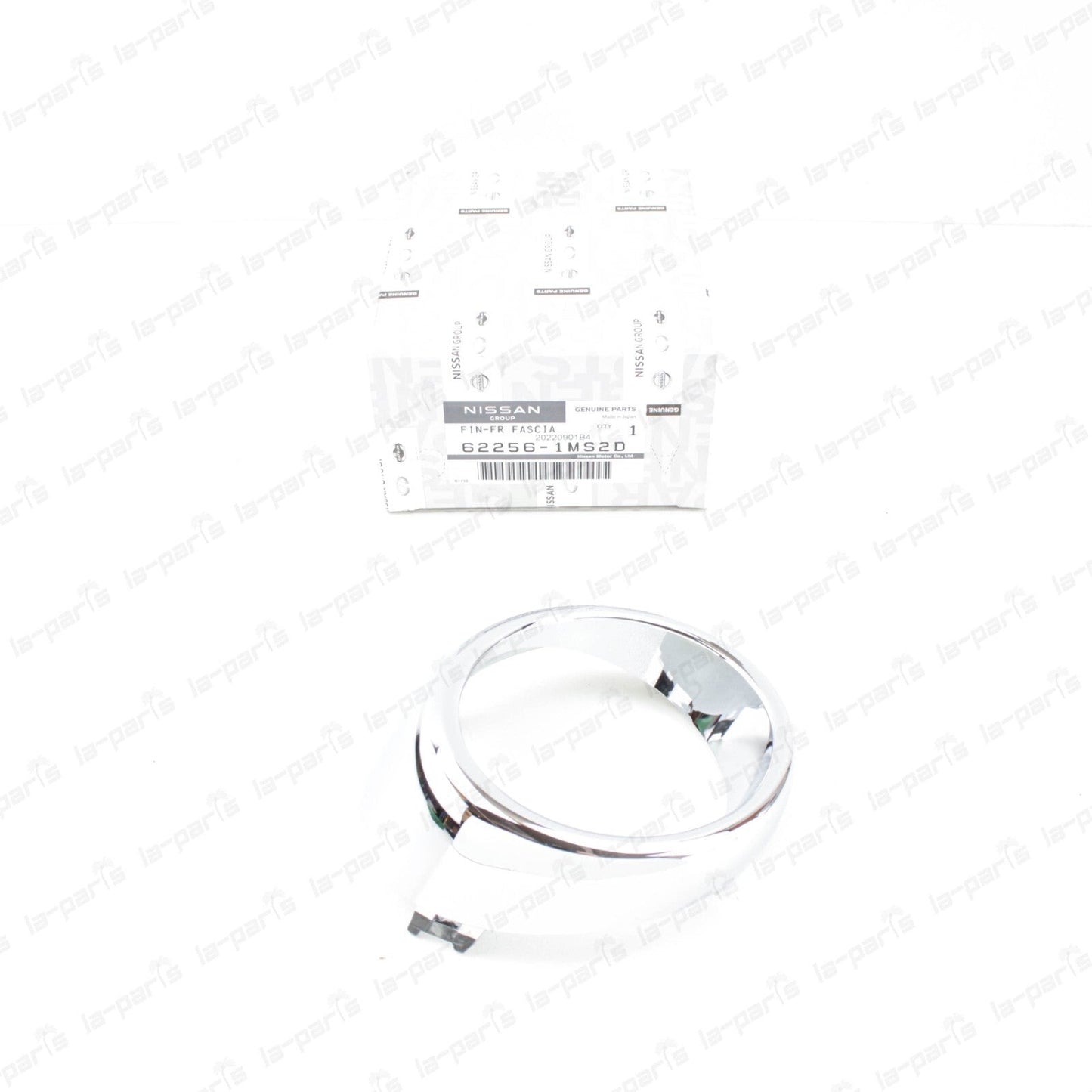 New Genuine Infiniti G37 Front Right Fog Light Chrome Bezel Ring 62256-1MS2D