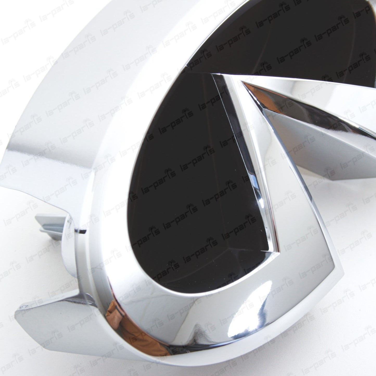 New Genuine OEM Infiniti 2003-2007 G35 Coupe Front Grille Emblem 62892-AM800