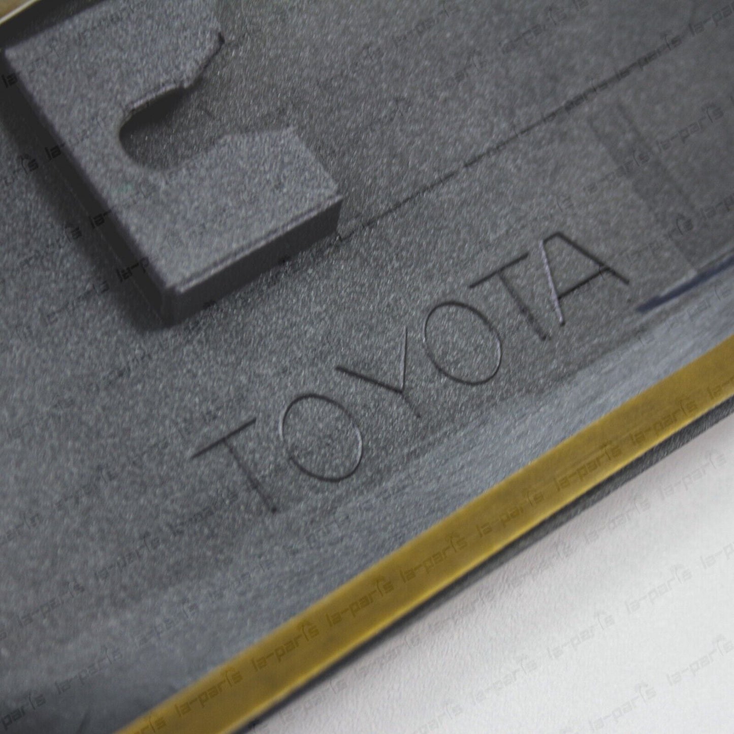 Genuine Toyota 98-06 Land Cruiser Driver Quarter Panel Molding 75652-60170-E1