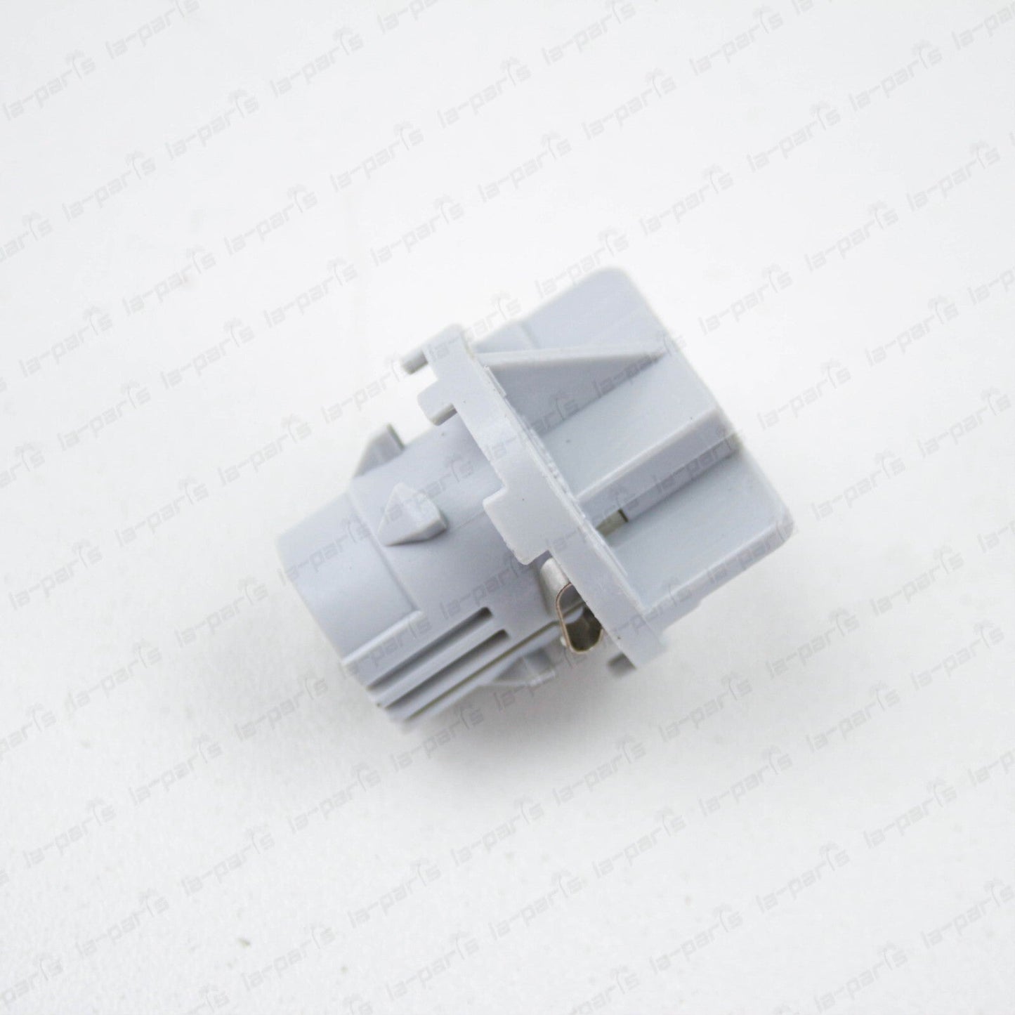 New Genuine Toyota LC 120 Prado Back Up Lamp Socket NO.3 81565-60620