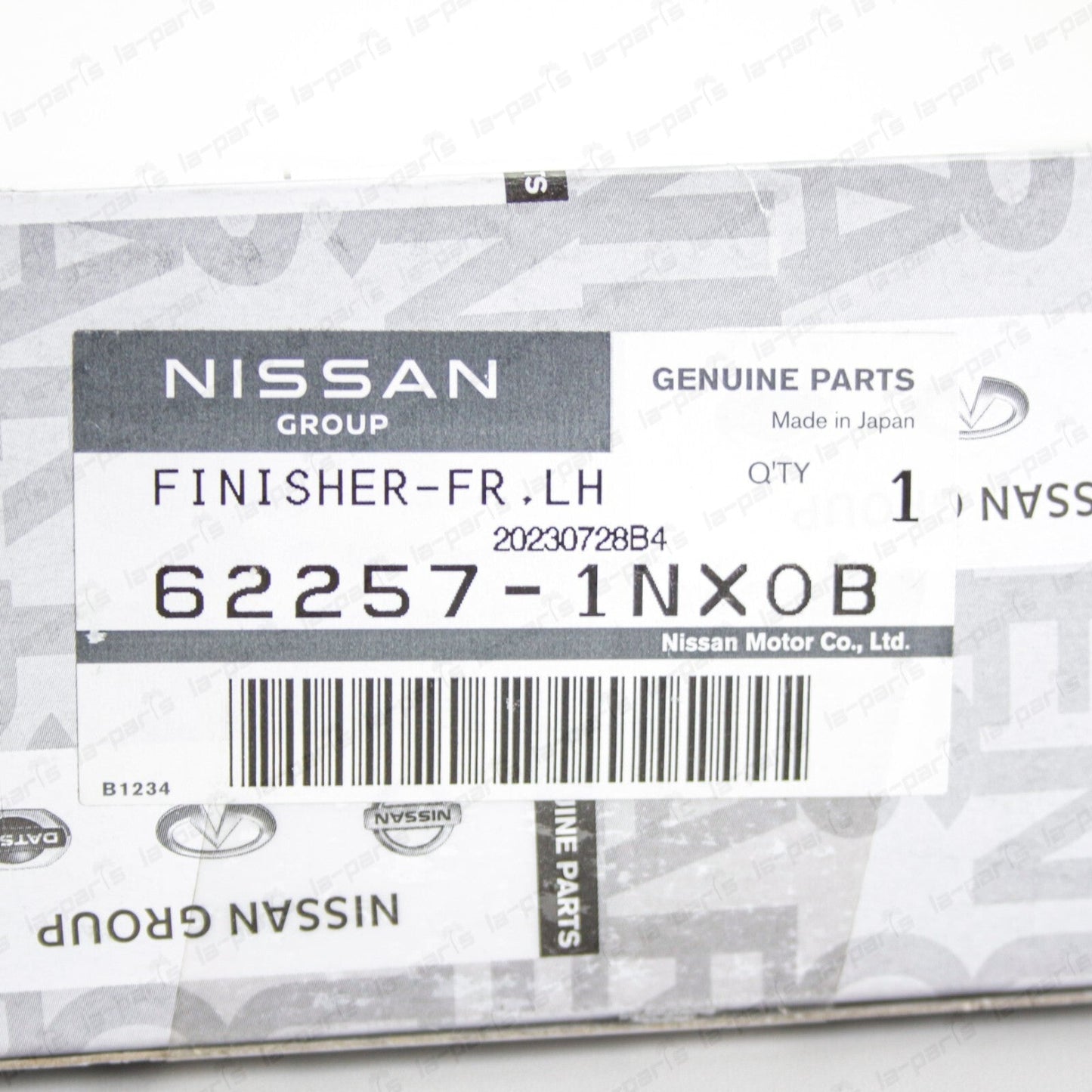 Genuine Nissan Infiniti 10-13 G37 14-15 Q60 Driver Side Fog Light Chrome Bezel