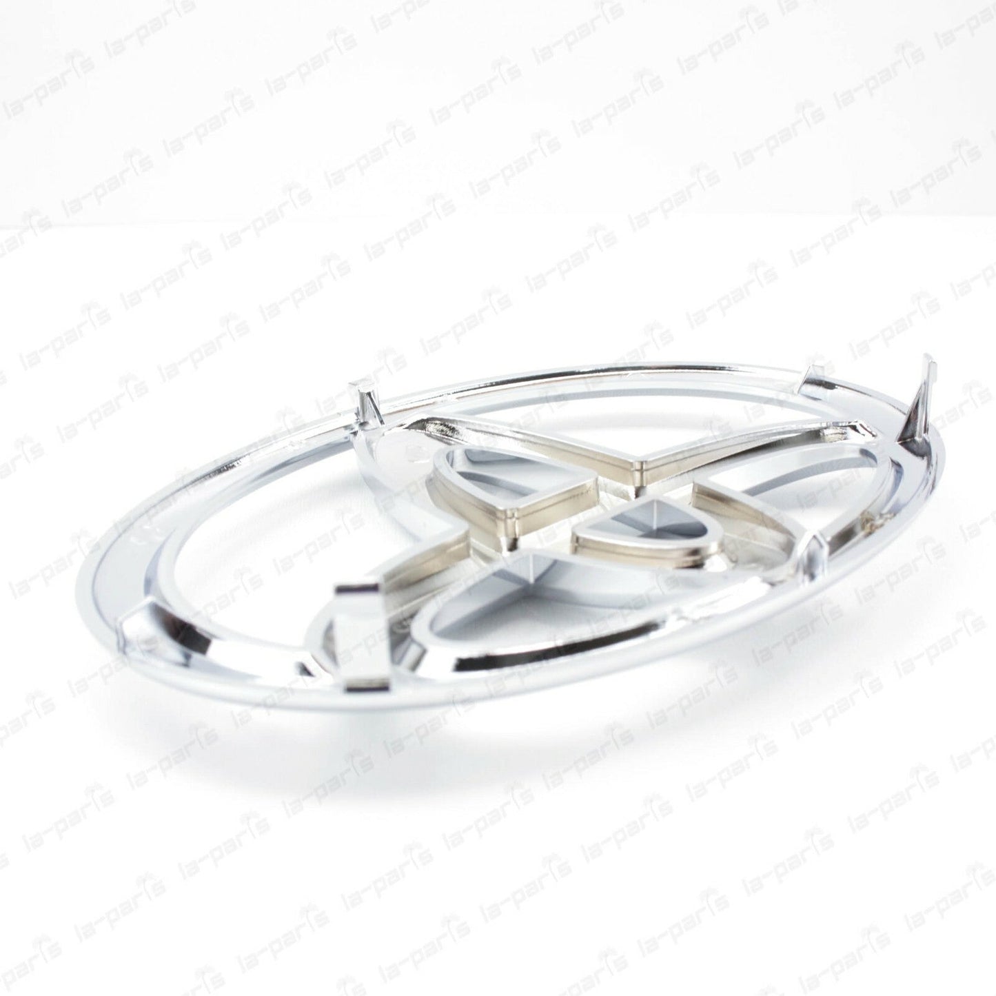 NEW GENUINE TOYOTA TUNDRA  SEQUOIA CHROME FRONT GRILLE EMBLEM 75311-0C030