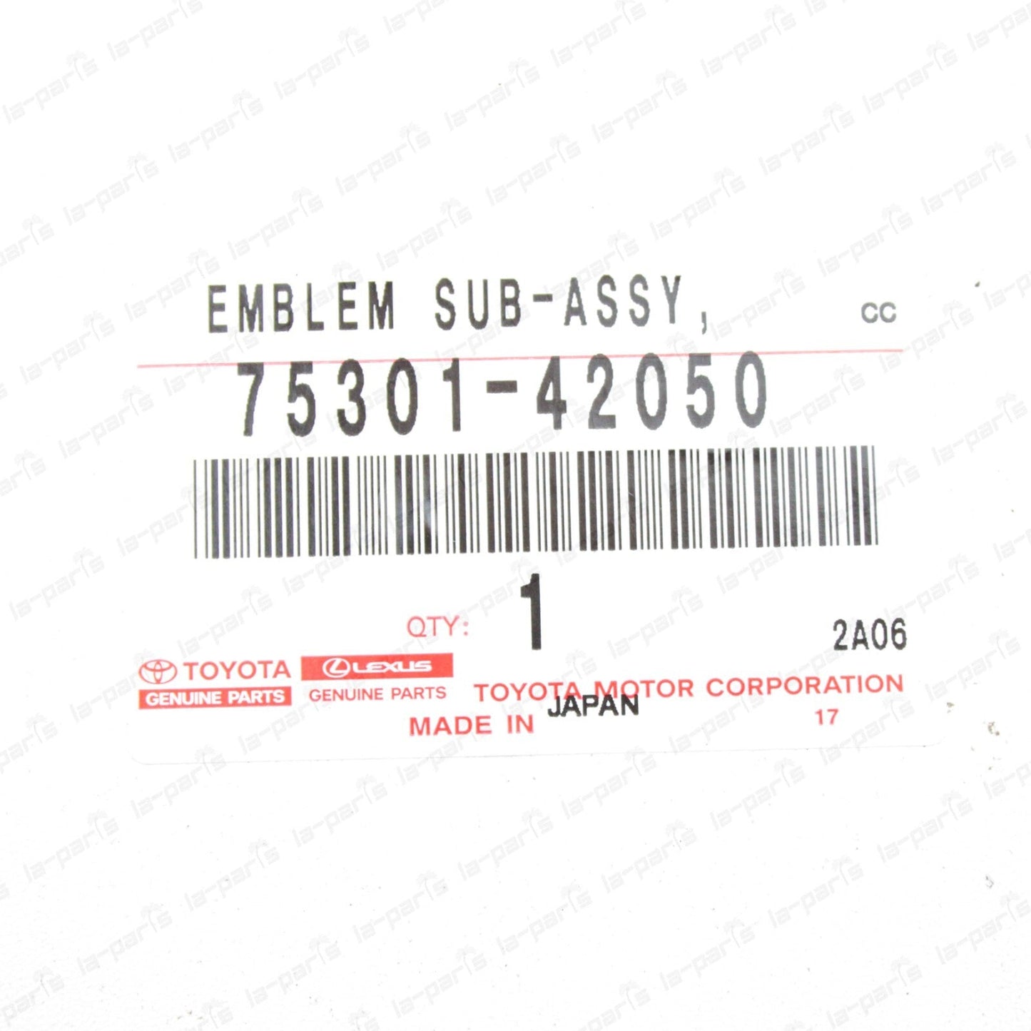 NEW GENUINE TOYOTA 15-18 RAV4 FRONT RADIATOR GRILLE EMBLEM 75301-42050