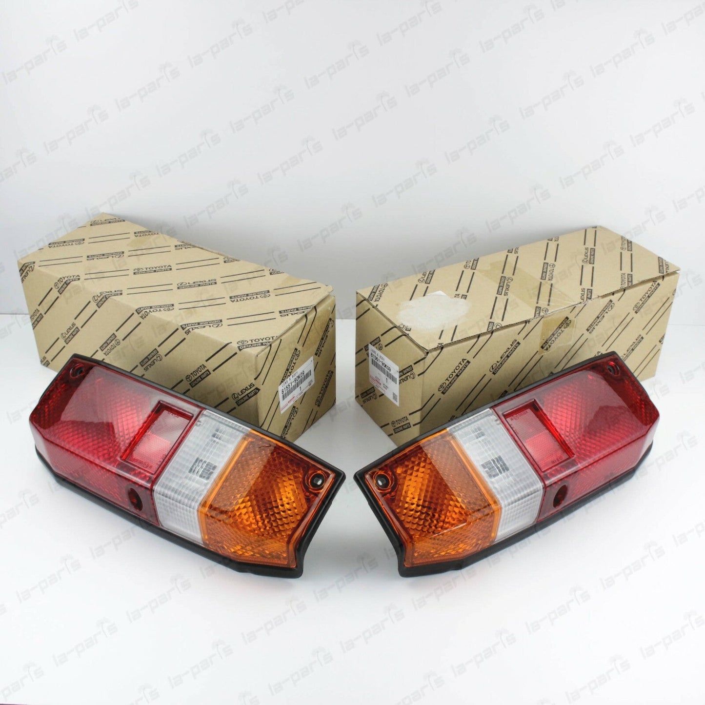 GENUINE TOYOTA LAND CRUISER FJ70 FJ73 FJ75 HJ75 REAR TAIL LIGHT LAMP SET LENS