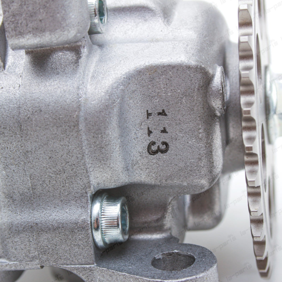 New Genuine OEM Suzuki Vitara SX4 Sidekick Aerio Engine Oil Pump 16100-65D00