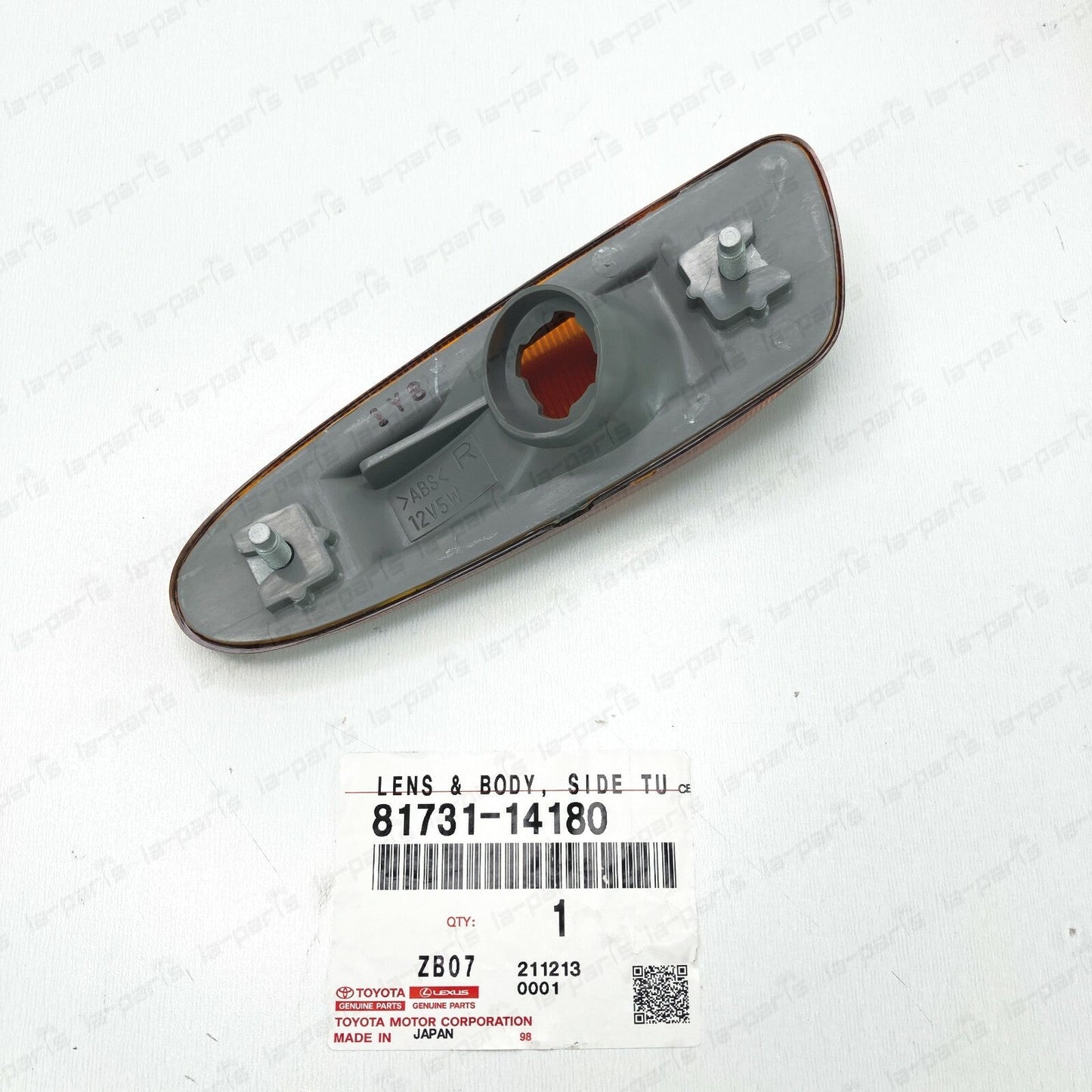 NEW GENUINE TOYOTA 93-98 SUPRA MK4 FRONT PASSENGER SIDE MARKER LENS 81731-14180