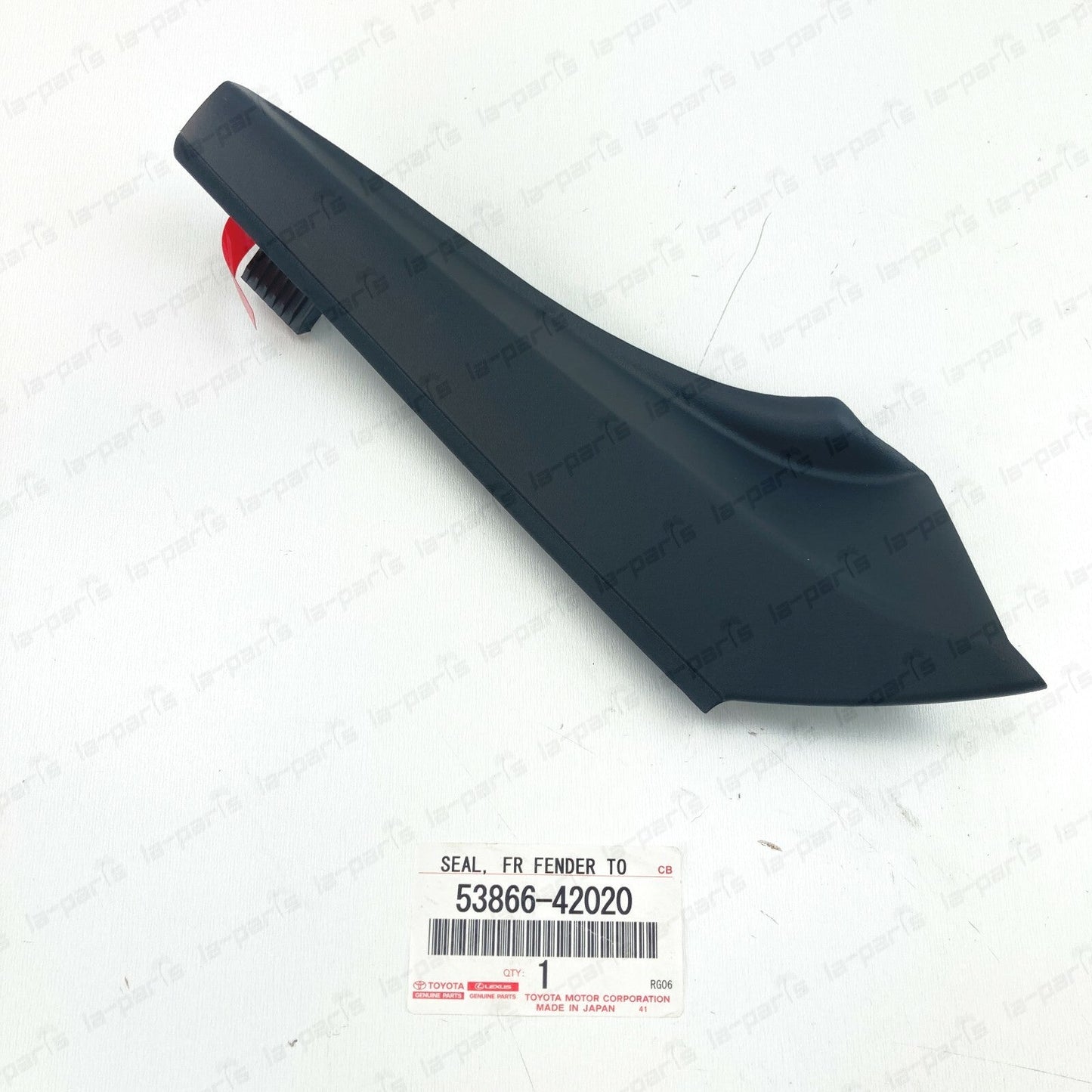 GENUINE TOYOTA 13-18 RAV4 PASSENGER FENDER TO COWL HOOD SIDE SEAL 53866-42020