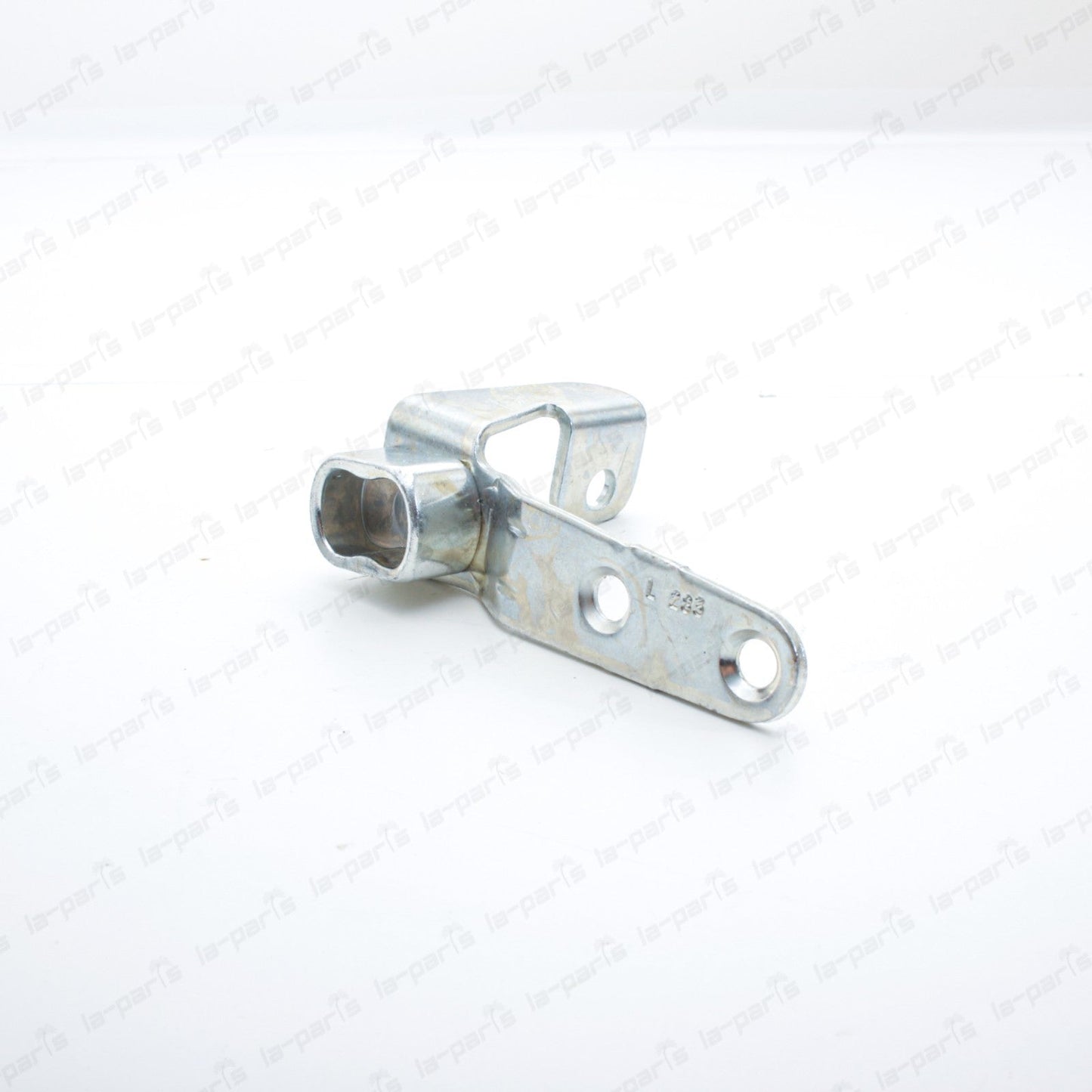New Genuine OEM Toyota 2007-2021 Tundra Driver Side Tailgate Hinge 661200C020