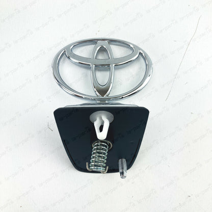 NEW GENUINE TOYOTA 98-07 LC J100 JDM FRONT HOOD CHROME EMBLEM 75303-60070