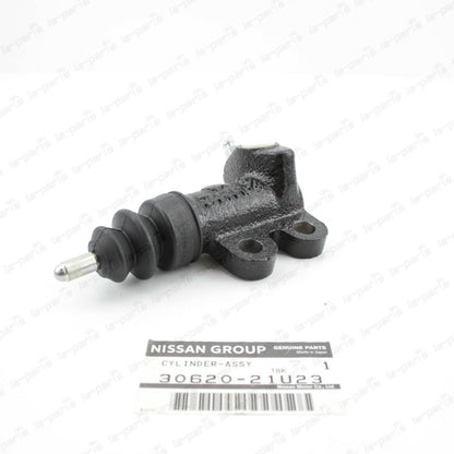NEW GENUINE NISSAN SKYLINE R33 R34 RB25DET AWD CLUTCH SLAVE CYLINDER 30620-21U23
