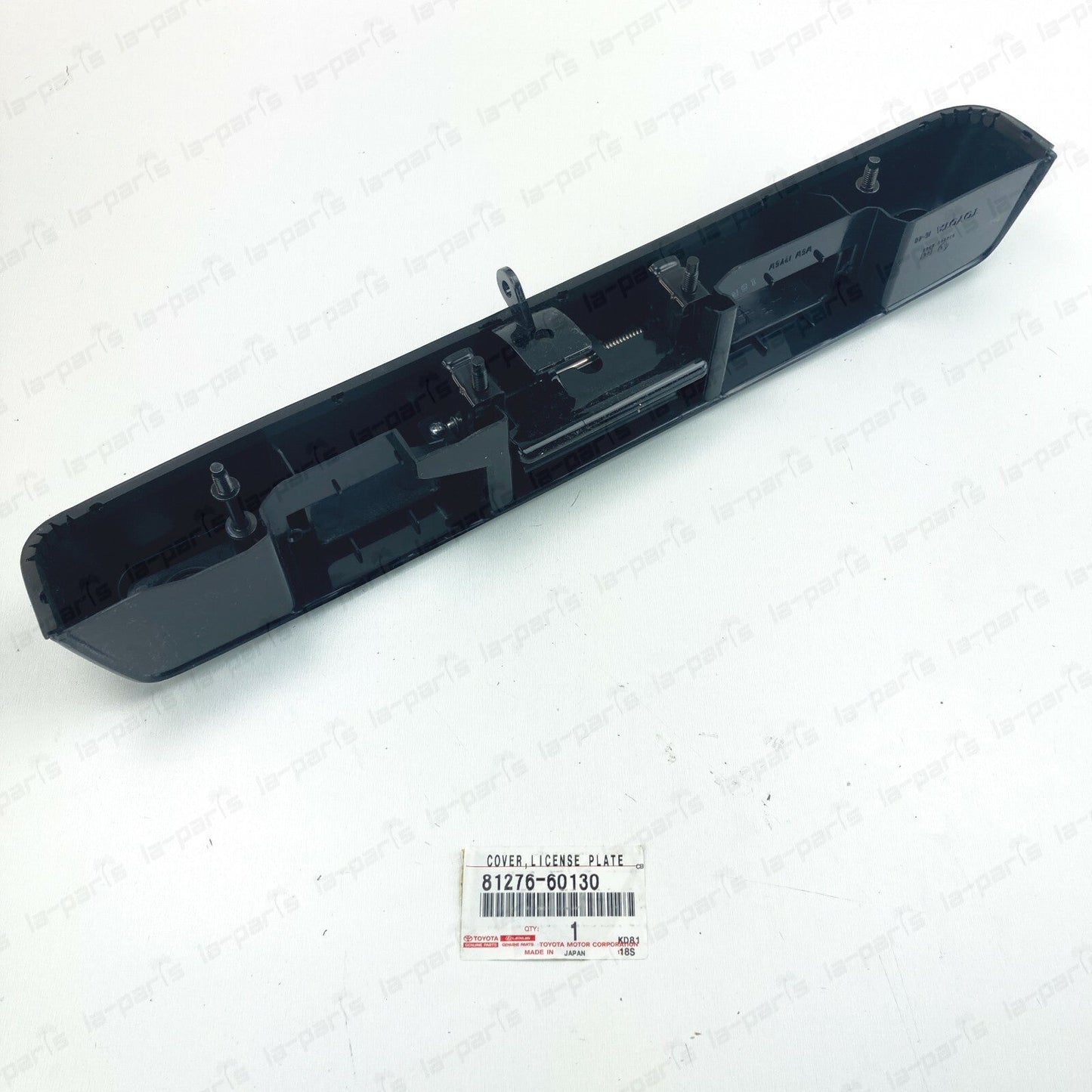 NEW GENUINE TOYOTA LAND CRUISER 80 LICENSE PLATE LAMP COVER 81276-60130