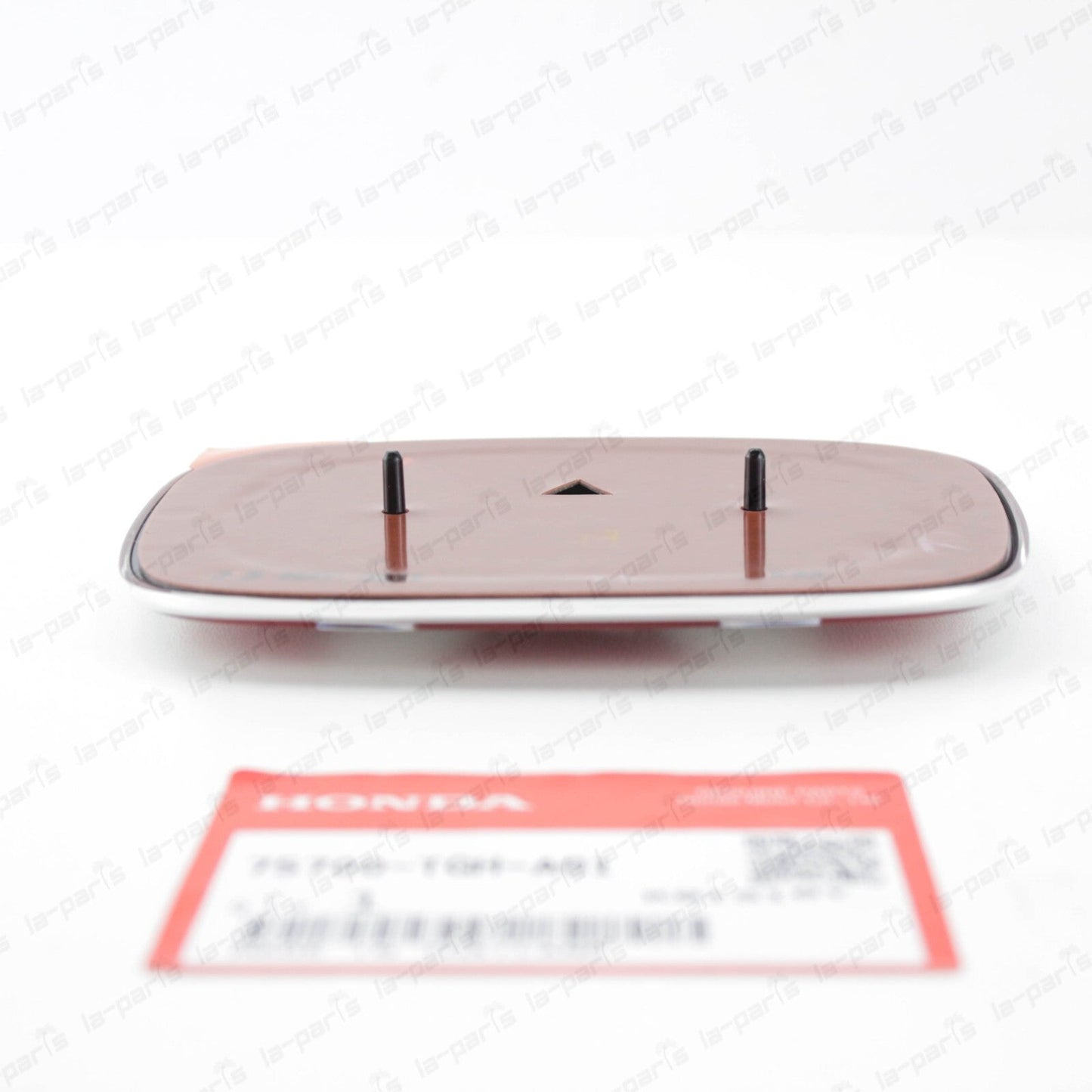 GENUINE HONDA CIVIC 2017-2019 5D HATCHBACK TYPE-R RED FRONT EMBLEM 75700-TGH-A01