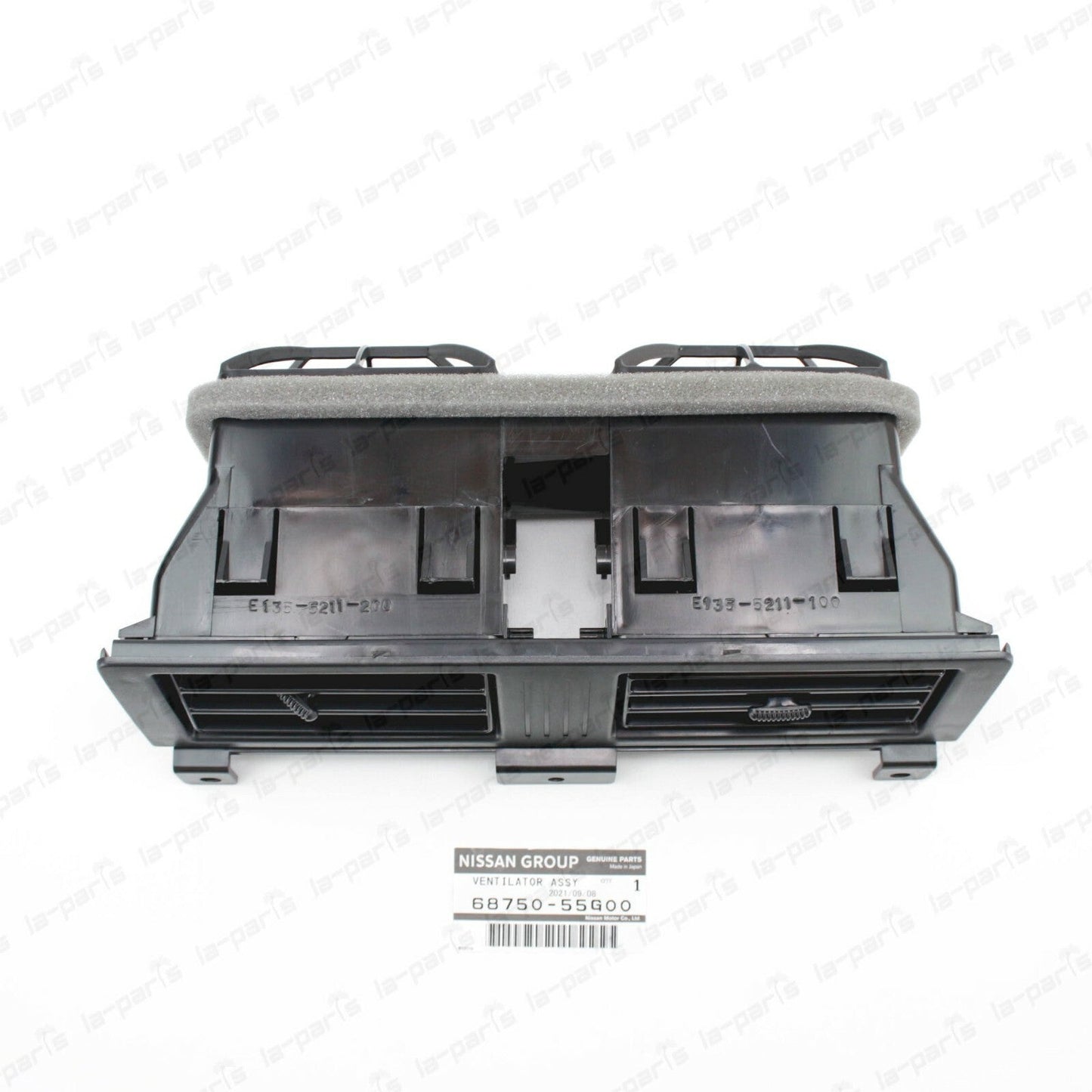 GENUINE NISSAN 1992-1993 PATHFINDER D21 HARDBODY PICKUP BLACK AC CENTER VENT
