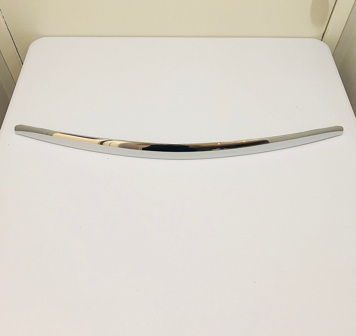 NEW GENUINE LEXUS SC430 02-10 FRONT HOOD CHROME MOULDING  75770-24010