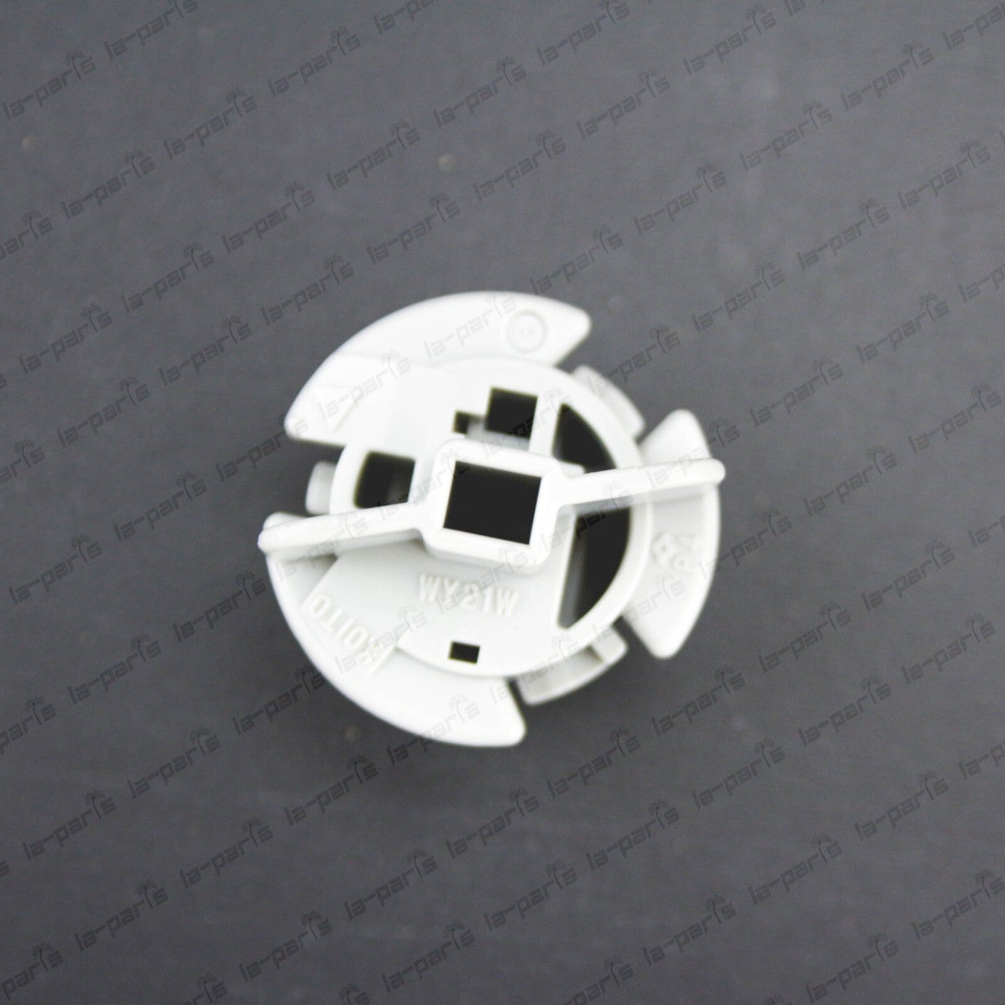 GENUINE TOYOTA 2003-2009 TOYOTA 4RUNNER REAR TURN SIGNAL LAMP SOCKET 90075-60057