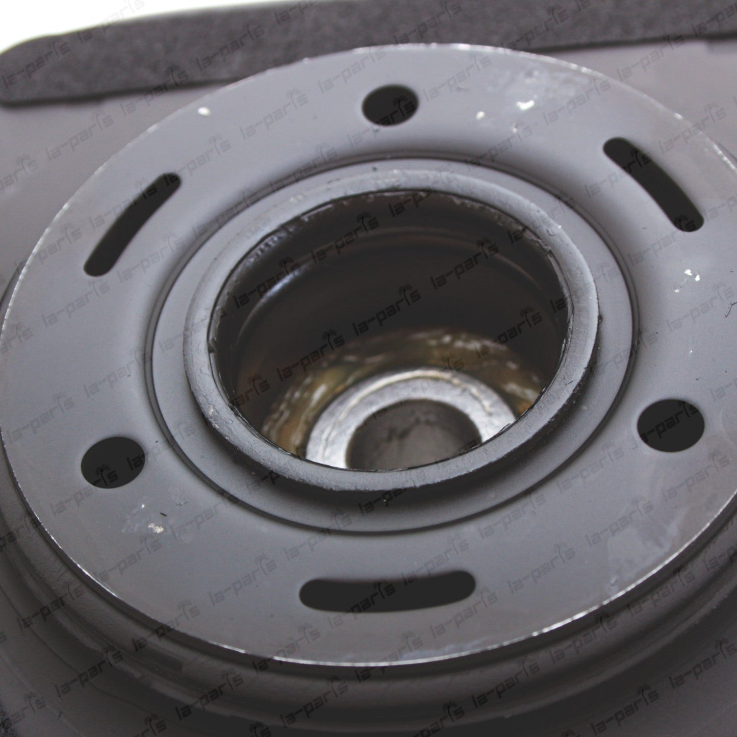 New Genuine OEM Toyota 10-15 Scion xB Lexus CT200h Front Suspension Strut Mount