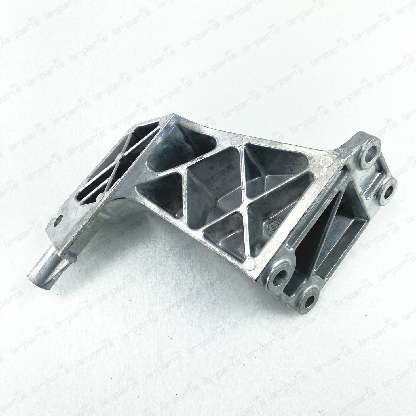 NEW GENUINE INFINITI 09-13 AWD G37 3.7 V6 FRONT MOUNT BRACKET DRIVER SIDE