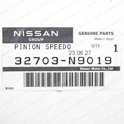 New Genuine Nissan 86-93 Hardbody Pickup D21 Pinion-Speedometer 32703-N9019