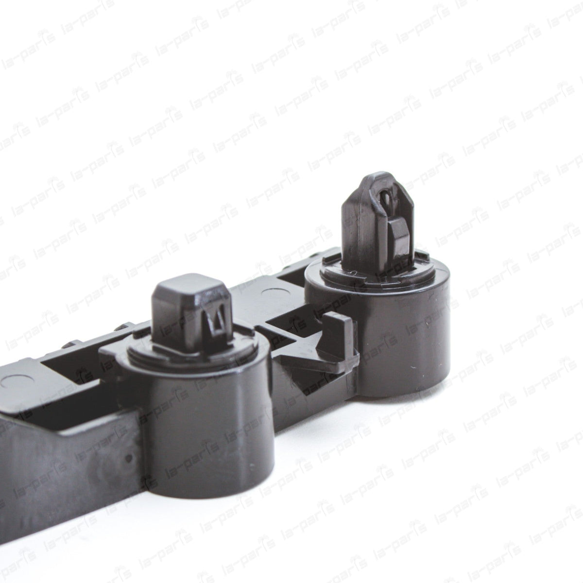 New Genuine OEM Mitsubishi 16-19 Pajero Sport Front RH & LH Bumper Bracket Pair