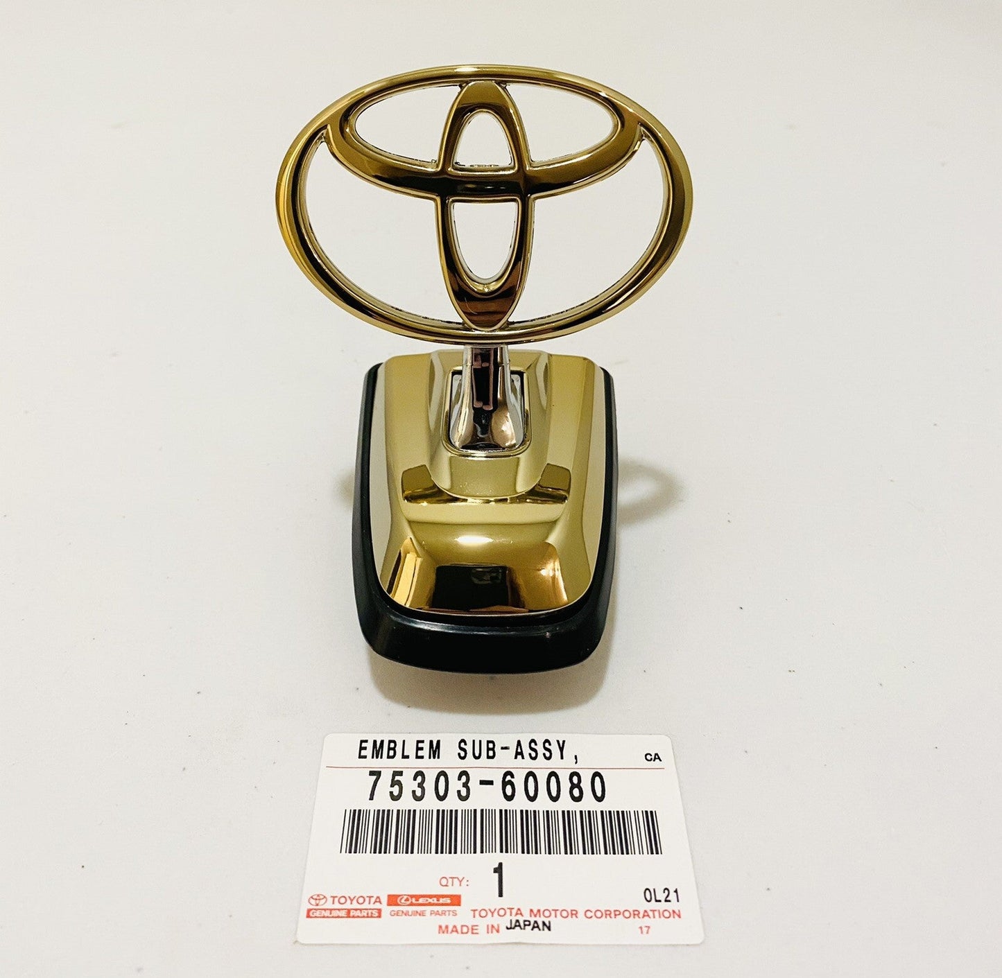 GENUINE TOYOTA 98-07 LAND CRUISER 100 HOOD EMBLEM BADGE GOLD 75303-60080