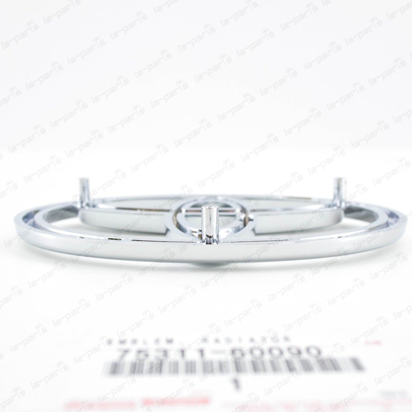 New Genuine Toyota 95-02 Land Cruiser FJ80 FZJ80 J100 Front Emblem Badge