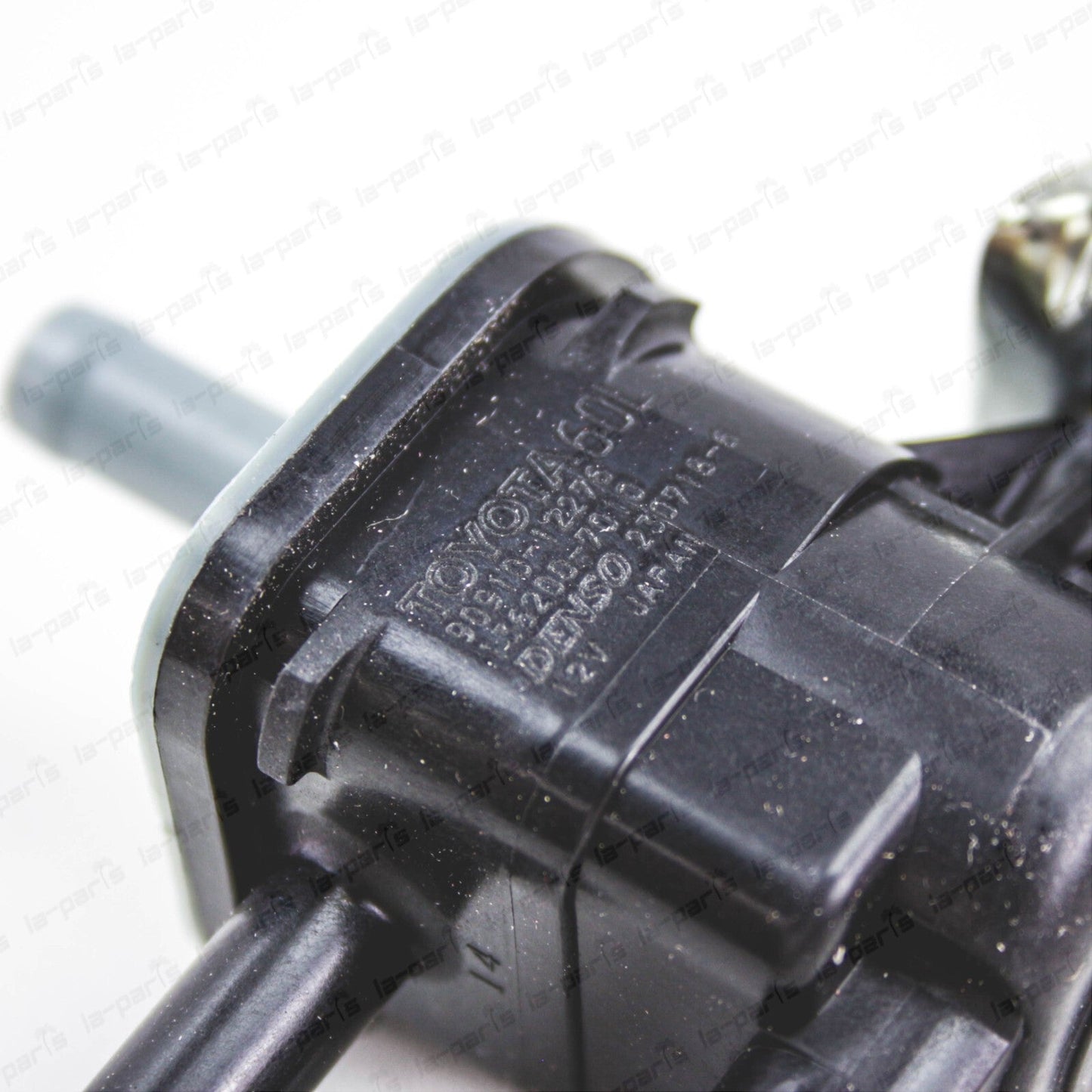 Genuine Toyota Sequoia Tundra Lexus GS IS ES Vacuum Switching Valve 25860-31060