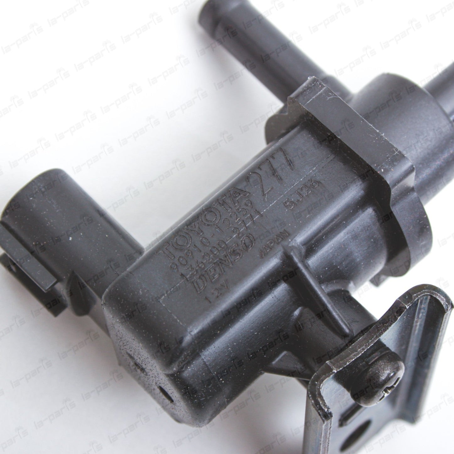 New Genuine OEM Toyota 04-09 Prius Vacuum Switching Valve 25860-21060