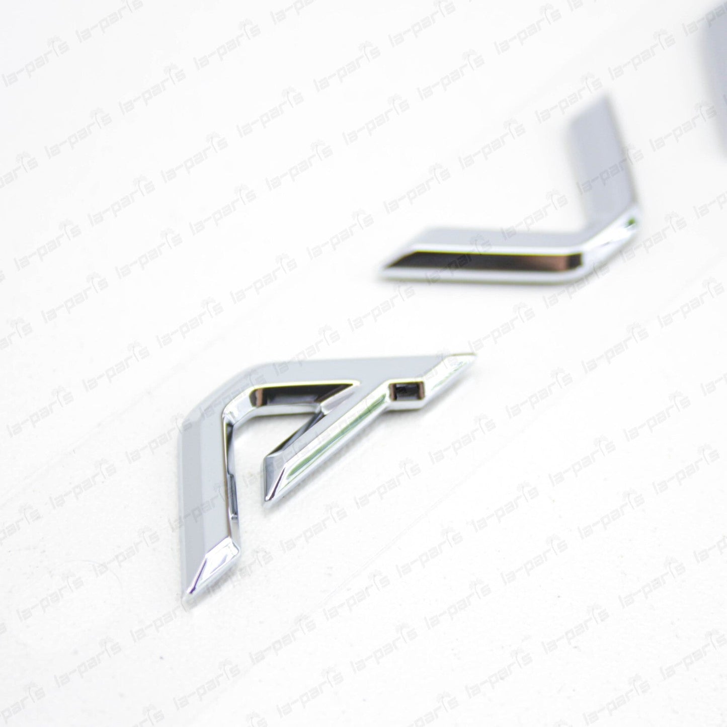 NEW GENUINE TOYOTA 13-18 AVALON LUGGAGE COMPARTMENT DOOR NAME PLATE 75442-07010