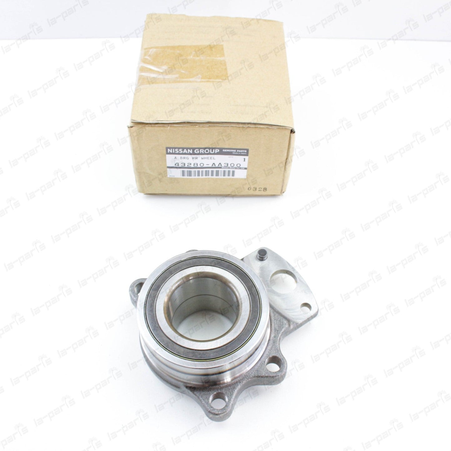 NEW GENUINE NISSAN R32 R33 R34  REAR WHEEL HUB BEARING & HOUSING 43280-AA300