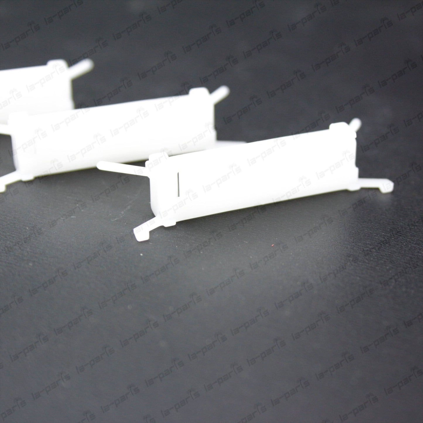 NEW GENUINE MITSUBISHI 97-02 MIRAGE ROOF-DRIP MOULDING CLIP MR191500 SET OF 4