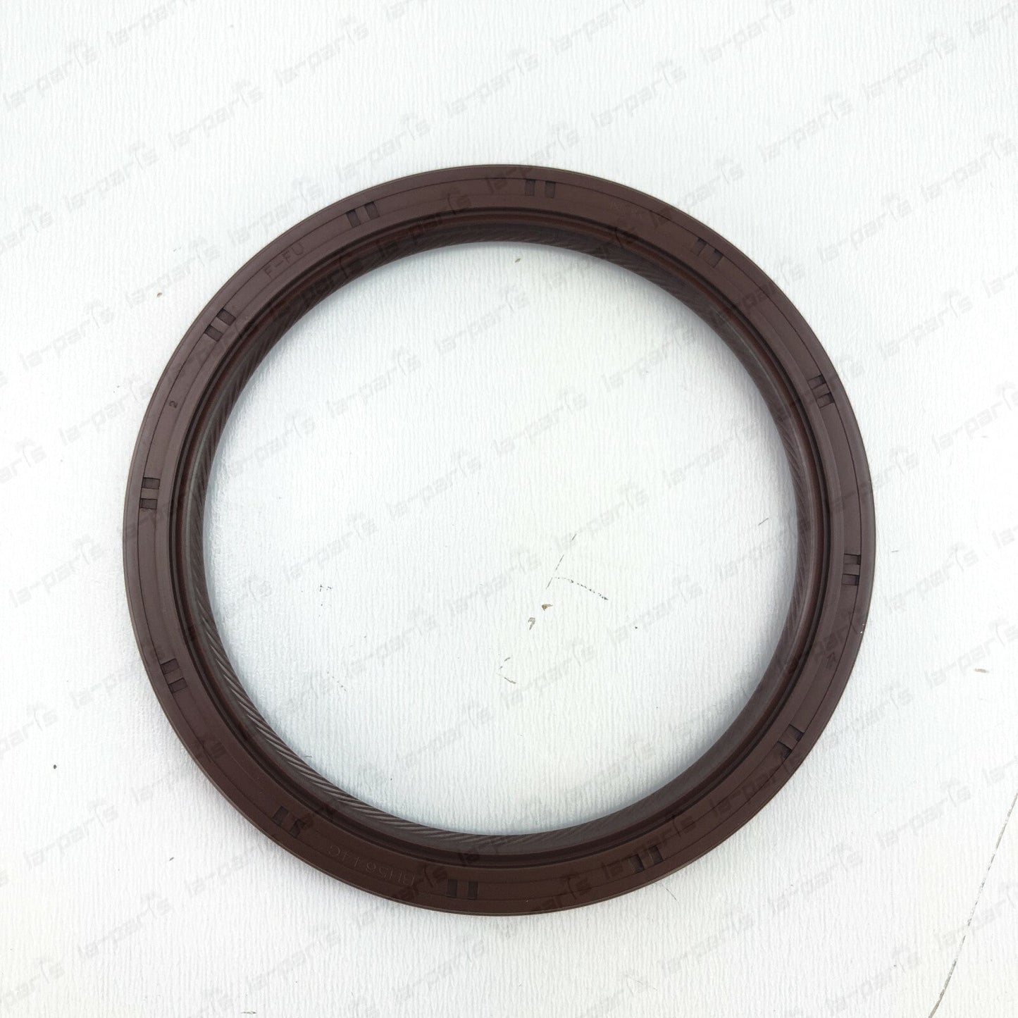 NEW GENUINE MITSUBISHI REAR MAIN CRANKSHAFT SEAL MD359158